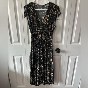 Woman’s Chaps V-Neck Midi Dress